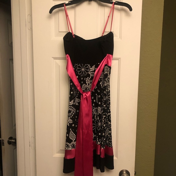 Ruby Rox dress - Picture 2 of 4